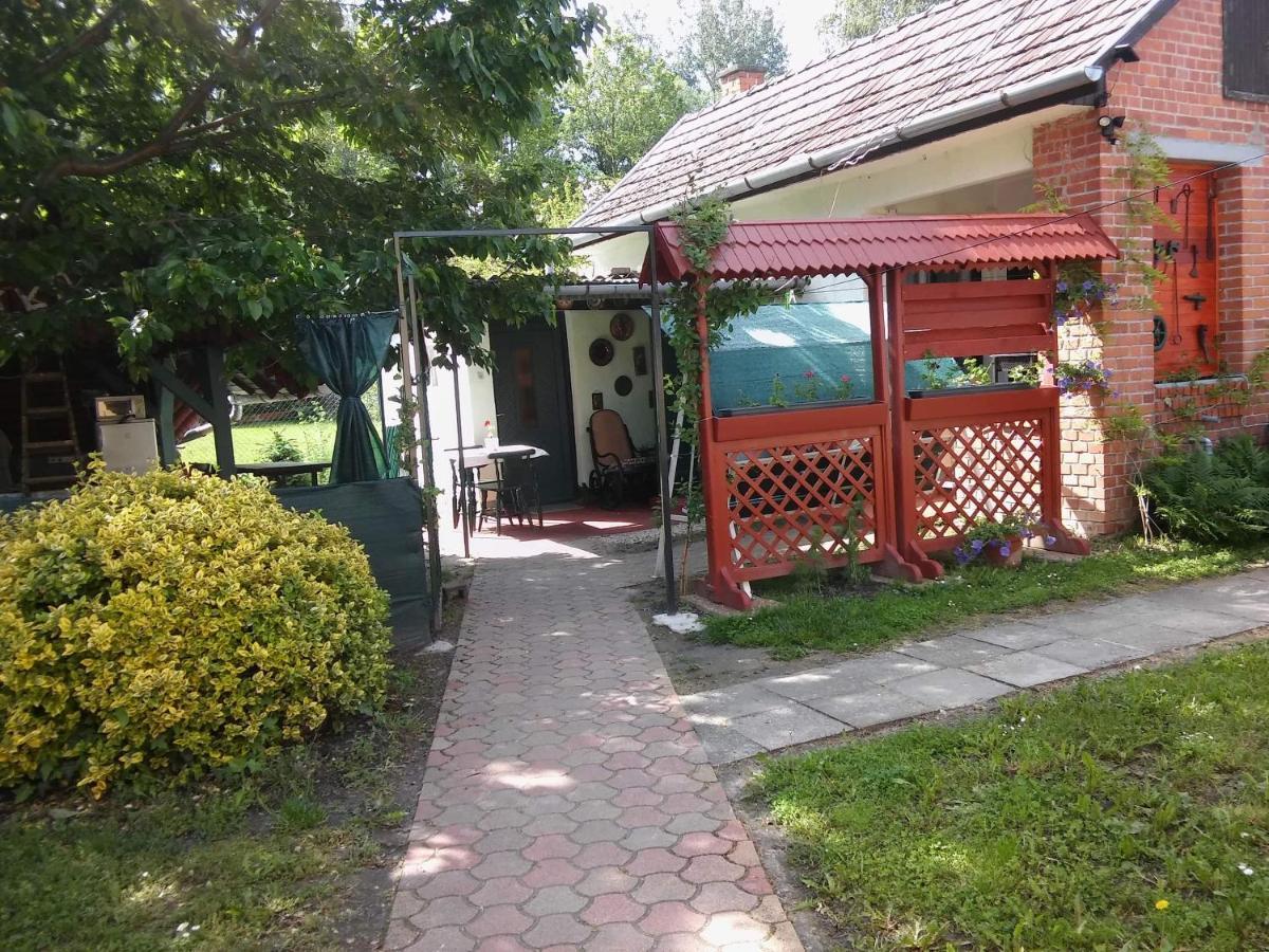 Apartman Kuckoval Leilighet Balatonföldvár Eksteriør bilde